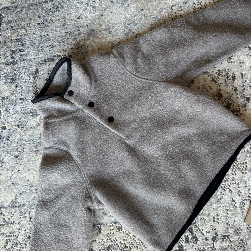 Essentials fear of God boy sweater size 2/3